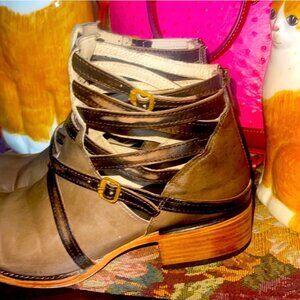 Freebird by Steven Ladies Stair Olive/brown Boot